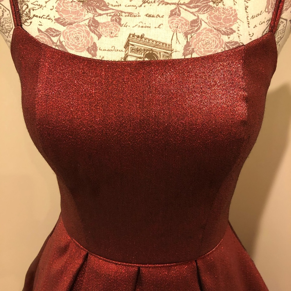 NWT Junior's shimmery dress - Picture 4 of 8